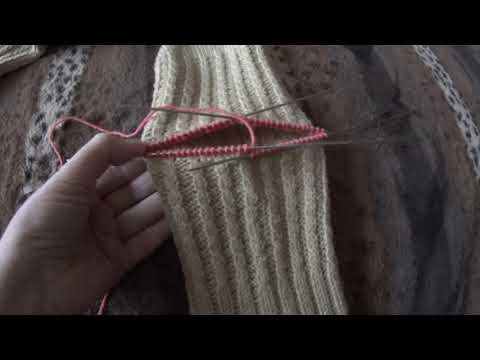 Видео: Занимаюсь ремонтом носков "Крестьянская пятка"