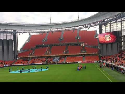 Видео: УРАЛ-СОКОЛ. ВЫХОД КОМАНД НА ПОЛЕ. ПЕРВАЯ ЛИГА. 17 ТУР. СЕЗОН 2025/26. ЕКАТЕРИНБУРГ АРЕНА.