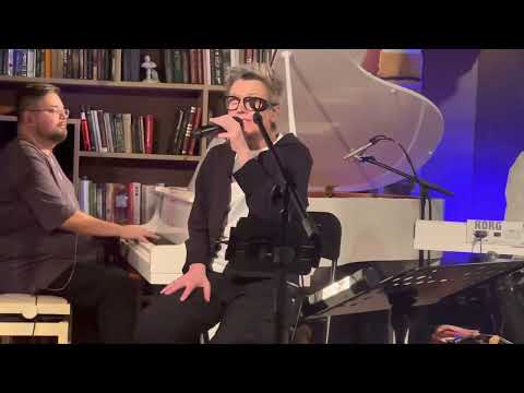 Видео: «Я за тобою» Сурганова и оркестр Санкт-Петербург Арт пространство ПушкинРядом 24.12.22