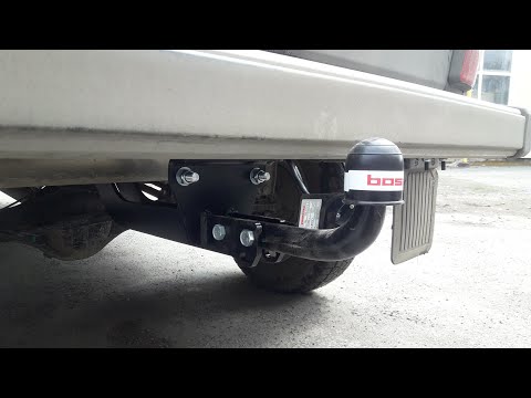 Видео: Установка фаркопа Bosal на Лада 4х4!
