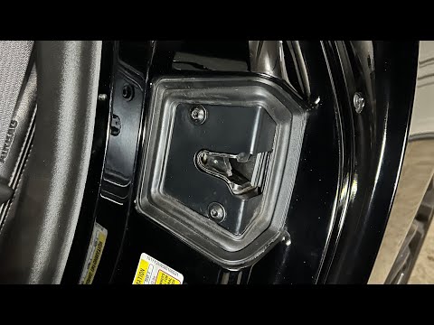 Видео: Как самостоятельно заменить привод дверной защелки на Corvette C6 Z51 3LT 2008 года и сэкономить ...