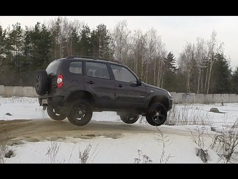 Видео: Лучший тест-драйв Chevrolet Niva LE - Она настоящая!