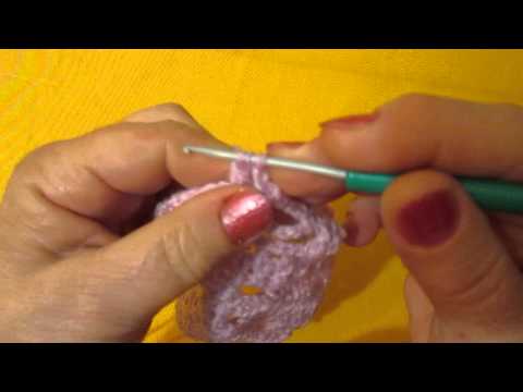 Видео: Узор жучки в сетке крючком