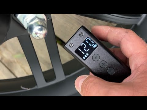 Видео: Самый маленький аккумуляторный насос компрессор! Тестируем, на что способна эта кроха.