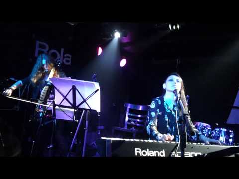 Видео: Лусинэ LOU Геворкян - Гореть (Lumen cover)