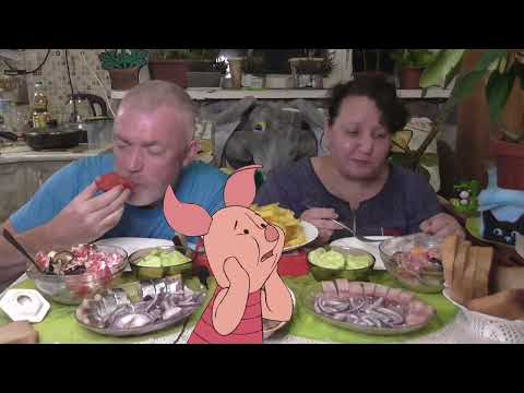 Видео: MUKBANG RUSSIA|КАРТОШКА ЖАРЕНАЯ, СЕЛЬДЬ ЗАЛОМ и КОПЧЕНАЯ,ОГУРЦЫ МАЛОСОЛЬНЫЕ и САЛАТ