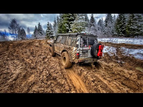 Видео: Настоящее оффроуд месиво!