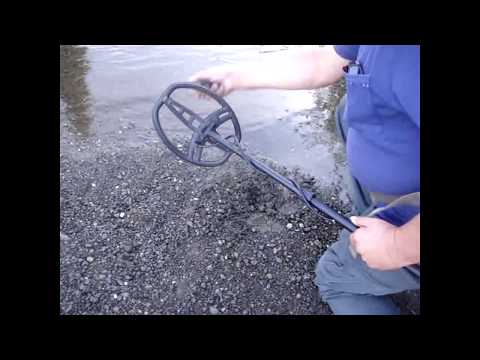 Видео: Поиск золота на Аляске