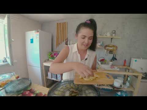 Видео: Делаем сухофрукты на даче с помощью сушилки Великие реки Волга 9
