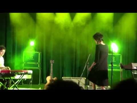 Видео: Земфира - Возьми меня (Анапа, 27.08.2008)