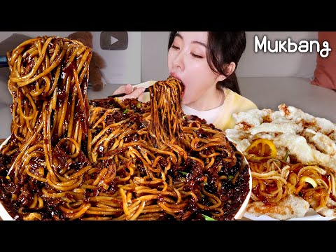 Видео: Сладкая и серная свинья, черная бокала Noodles ★ㅣjjajangmyeonㅣREAL SOUNDㅣASMR MUKBANGㅣEATING SHOW