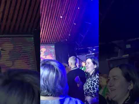 Видео: Молодец, хорошо выступил, все билеты распроданы ♥️