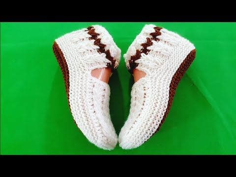 Видео: Удобные следки спицами без швов. Длина подошвы  22см.Авторская работа.