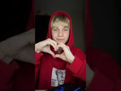 Видео: 🔘 [#Стрим] • #Иван_Стариков (@ivanstarmusic ) 👨‍🦳 → #поёт 🎤 , #отвечает #на #вопросы 💬  | 30.03.2023