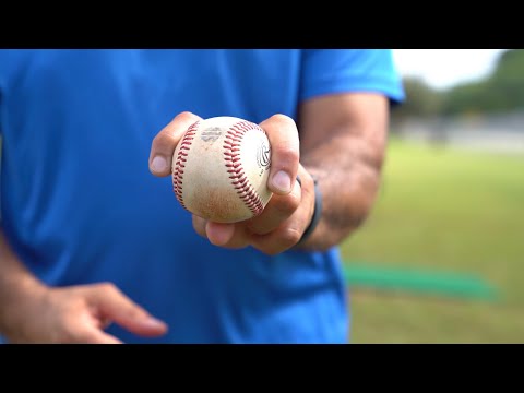 Видео: Как схватить и бросить форкбол с помощью «кувырка» (форкбол против сплиттера)