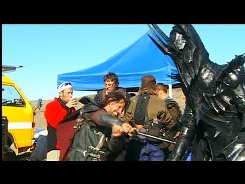 Видео: Арагорн сражается с Сауроном (вырезанная сцена) / Aragorn fighting Sauron (deleted scene)