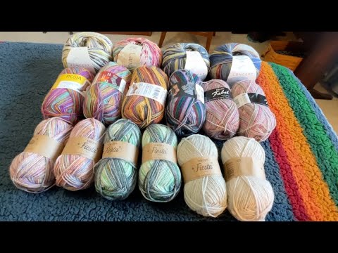 Видео: #1414 Вязаные носочки и Новая пряжа