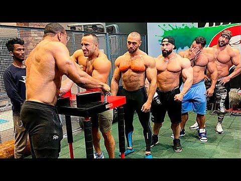 Видео: 50 Самых Необычных Людей в Мире