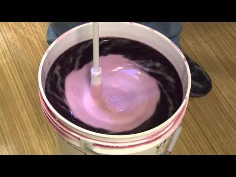 Видео: Как дегазировать вино после первичной ферментации