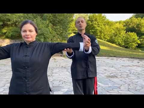 Видео: Восстановление суставов - без боли и лекарств