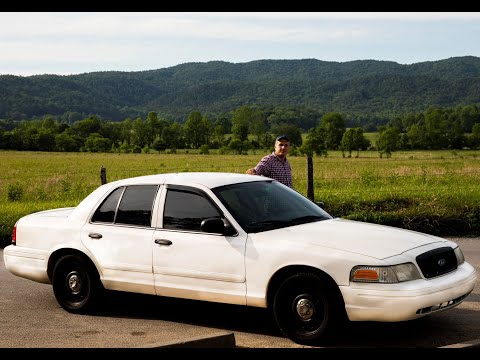 Видео: Ford Crown Victoria Police interceptor. Уходящая эпоха.