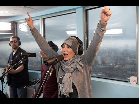 Видео: Город 312 - Пружина (LIVE @ Авторадио)