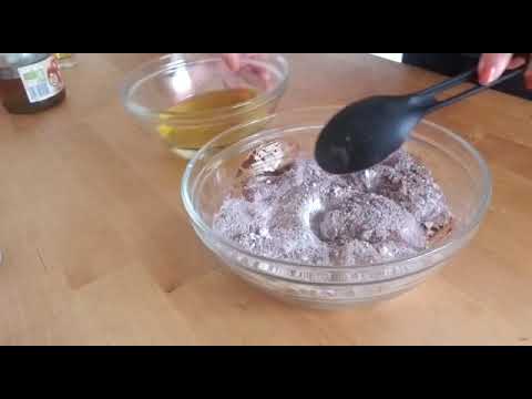 Видео: ШОКОЛАДНЫЙ ПИРОГ БЕЗ Яиц,БЕЗ Молока.Все Смешала и Готово!/CHOCOLATE Cake(No Eggs No Milk)