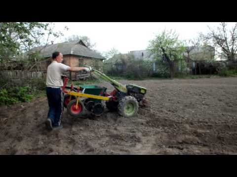 Видео: посадка картофеля картофелесажалкой с адаптером
