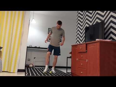 Видео: Тренировка футболиста с теннисным мячом дома. Техника, координация, чувство мяча. Часть 1