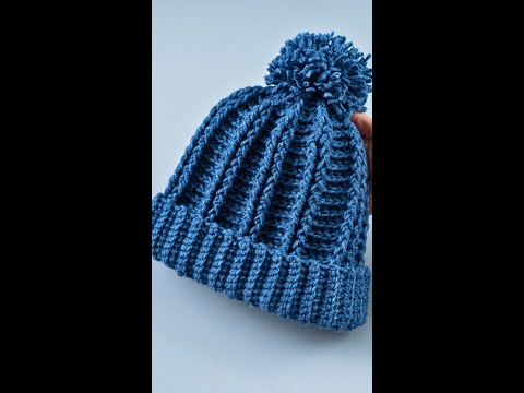Видео: Простая и уютная шапка крючком! Мастер-класс для начинающих! Miarti🧶