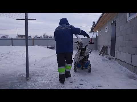 Видео: СМБ 1 Нева, мотоблок Луч, двигатель 15 ЛС, опять снег