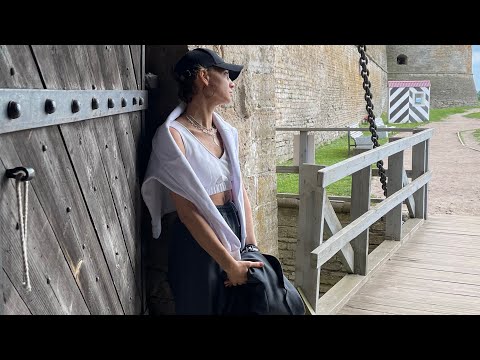 Видео: Почему? «Чем меньше женщину мы любим, тем больше нравимся мы ей» и наоборот