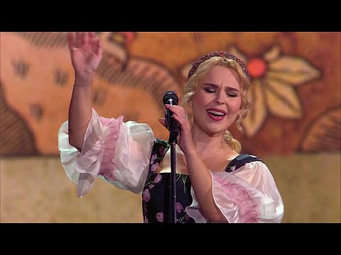 Видео: Хороша! - и песня «Пташечка» и Пелагея