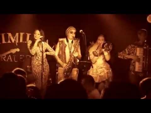 Видео: хитобои - позвони мне