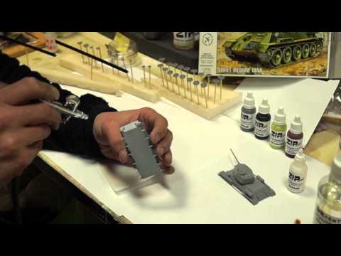 Видео: Грунтовка нанесение аэрографом