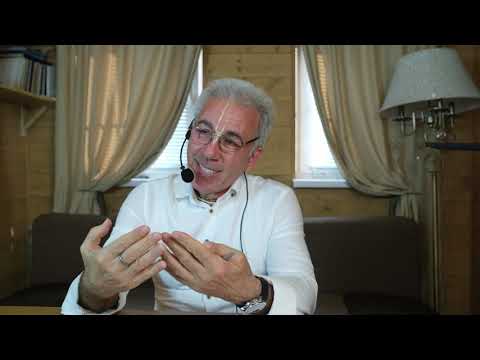 Видео: 01. Из мальчика в мужчину. Запись прямого эфира для Веда-радио, ноябрь 2021. Михаил Митюшин