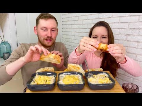 Видео: МУКБАНГ ЖУЛЬЕН С ГРИБАМИ И КУРИЦЕЙ ПОД СЫРОМ чиабатта MUKBANG JULIENNE WITH MUSHROOMS AND CHICKEN