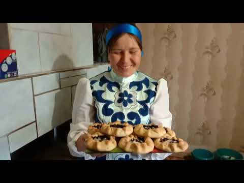 Видео: Традиции Севера. Архангельская область. Утро в деревне Хачела... пекутся "калитки" и рыбник.