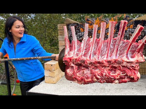 Видео: Рецепт Нежного КАРЕ из Молодого Теленка на Костре! Весь секрет вкуса в...
