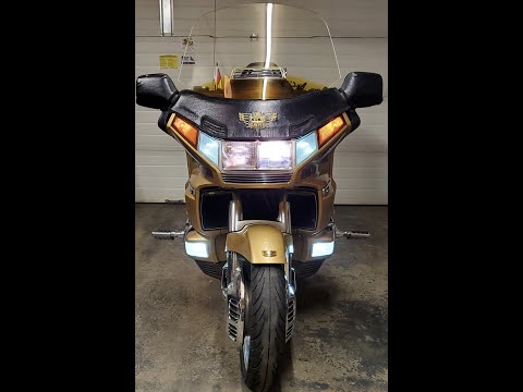 Видео: Goldwing GL1500 SE 1991 года — светодиодные фары ближнего света