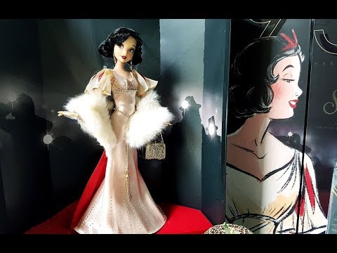 Видео: Disney Designer Premiere Snow White doll Review/ Белоснежка - Дизайнерская Коллекционная кукла Обзор