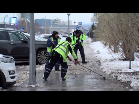 Видео: Астанада бір күнде 200-ден астам адам дәрігер көмегіне жүгінген.