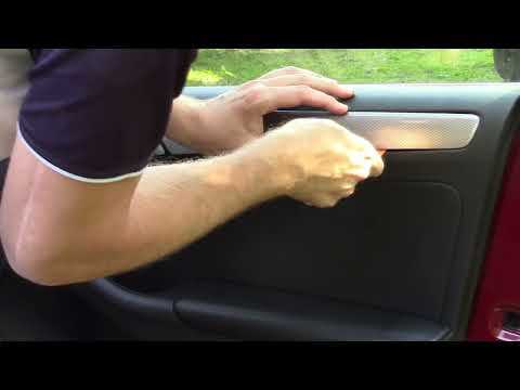 Видео: Как снять обшивку двери VW Jetta . How to disassemble door panel VW