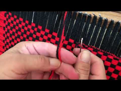 Видео: Мастер-класс  «Плетение коврика на рамке». Часть-2