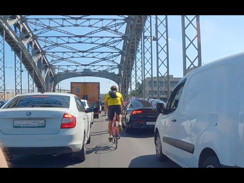 Видео: Пиши коммент, если любишь стоять в пробке - посмотрим сколько вас