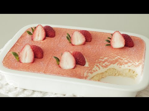 Видео: Простой в приготовлении вкусный рецепт тирамису с клубникой и божьими пальчиками * Клубничный десерт