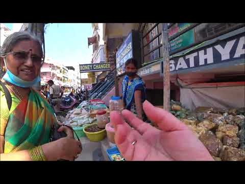 Видео: 20. Держи себя в руках! ИНДИЯ. Путтапарти. Шопинг в Супер Саи Базаре. Сари для Аммы Рози.