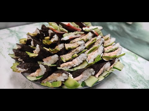 Видео: Простой и вкусный рецепт онигири / Simple and delicious onigiri recipe