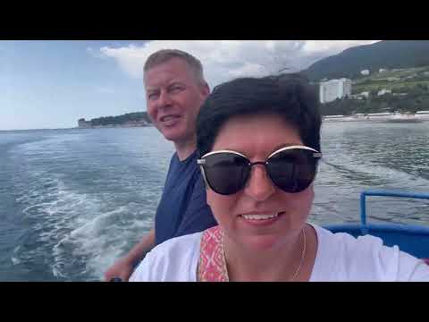 Видео: #7 ЯЛТА Прогулка на теплоходе ШТОРМ из Ялты в Гурзуф 💖 Пляж Интуриста