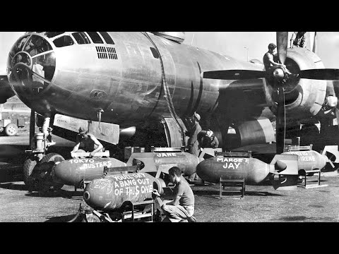 Видео: B-29 Superfortress 12 .50 калибра — японские «Зеро» не смогли подобраться близко — артиллеристы п...